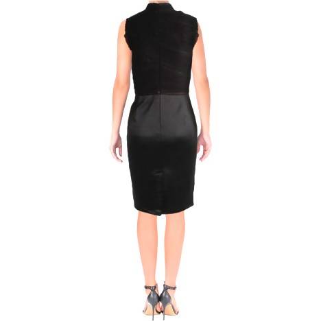 Vestido Vera Wang en renta de seda talla 6 (Same Day Delivery) - NEVER THE SAME